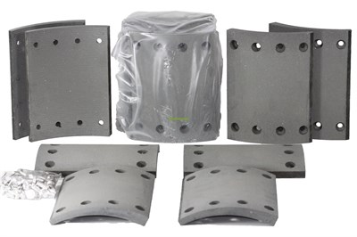 Рем. комплект тормозных накладок на ось: ЧМЗАП 314  (к-т 8 шт./ ширина 200 мм./сверл./расточ./с заклепками)  314-3502105-СР