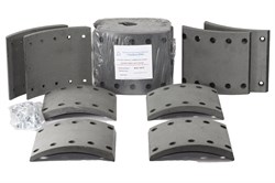 Рем. комплект тормозных накладок на ось: BPW, SAF 420x180мм. R0 (Сверл./расточен./с заклёпками/ к-т 8 шт.) Тамбов АТИ 19032