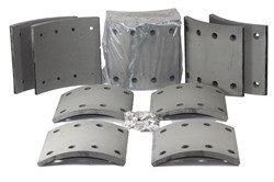 Рем. комплект тормозных накладок на ось: ЧМЗАП 99859 (к-т 8 шт./ ширина 200 мм./сверл./расточ./с заклепками) 99859-3502105