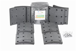 Рем. комплект тормозных накладок а/м КАМАЗ-6520, 6560 ЕВРО (Сверл./расточен./с заклёпками/ширина 180мм., 9 отв./ к-т 8 шт. короткие/ повышенная термостойкость и экспл. характ./ 6520-3501105-К, 6520-3501105-51) RUATI RU 372 HD